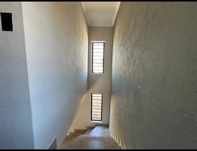 3 BEDROOM SECTIONAL TITLE FOR SALE IN WATERVAL EAST
